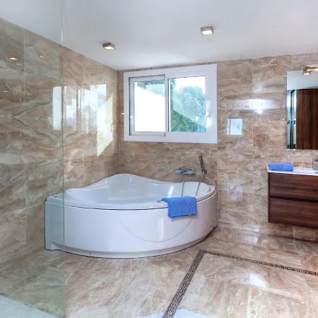Tatil Evi Vuiton By Interhome